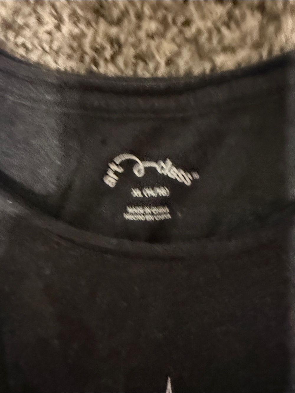 Men Sweater Subcategory Classification - Picture 3 of 5